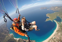 Fethiye, Tandem Paragliding Erfahrung mit Hotel Pickup - Hizvo