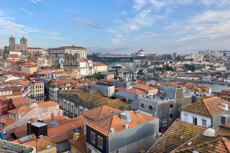 Marche du vin vert et du vin de Porto à Gaia avec des délicesPromenade verte et vin de Porto à Gaia