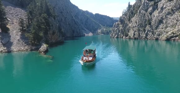 Green Canyon: Bootstour und malerischer Ausflug in die Natur mit Mittagessen