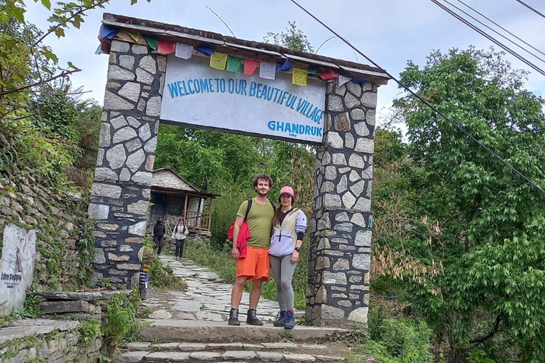 Pokhara : Voyage privé de 3 jours de trekking à Ghorepani Poon Hill