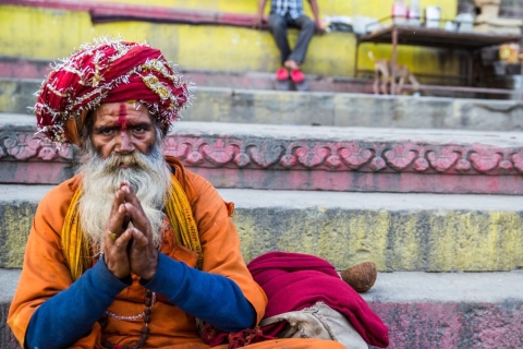 Varanasi : Visite privée d'une journée avec promenade en bateau sur le Gange et Aarti