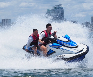 Gold Coast: 1-Hour Surfers Paradise Jetski Ride & Experience