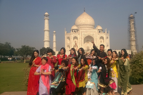 Desde Delhi : Visita al Taj Mahal y al Fuerte de Agra en Coche PrivadoServicios de Guía Privado