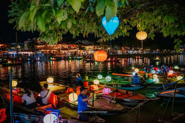 Hoi An di notte, gita in barca e massaggio ai piediHoi An di notte e gita in barca