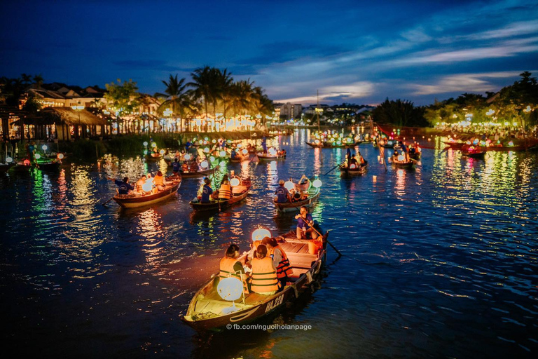 Hoi An: Atardecer con comida casera y paseo en barco