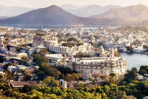 Au départ de Delhi : Circuit de luxe de 6 jours du Triangle d'Or avec UdaipurAvec hébergement en hôtel 3 étoiles