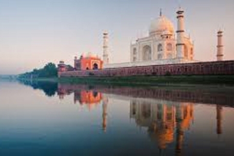 Vanuit Bangalore Bezoek Taj Mahal 02-daagse tour