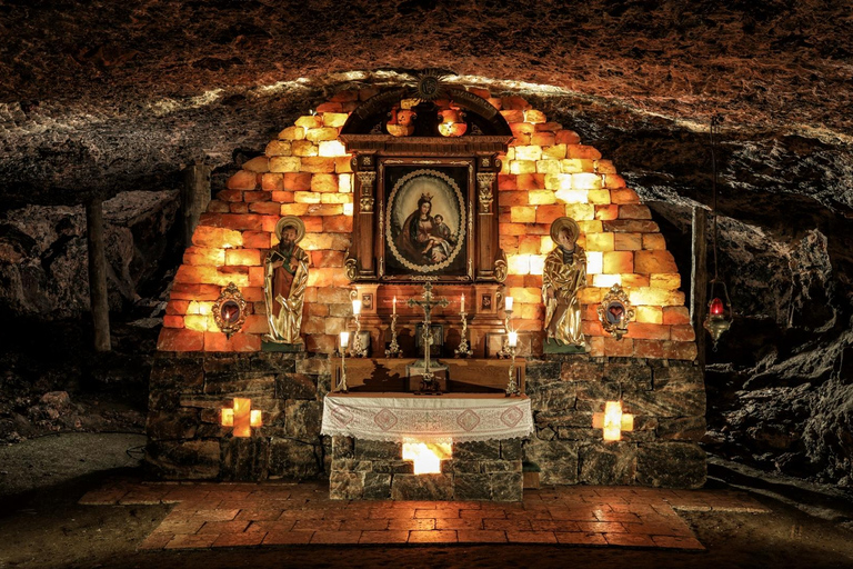 全包之旅：阿尔特奥塞盐矿（含接驳车）奥尔塔斯阿尔特奥塞盐矿全包之旅：接驳车和盐矿