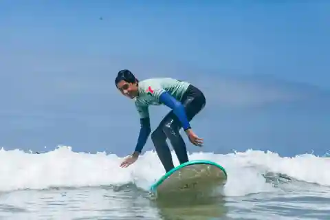 Aulas de Surf/Surf Lesson - Lisboa