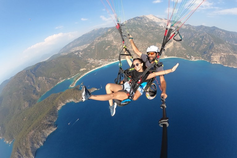 Fethiye: tandem-paragliding-ervaring met hotelovername