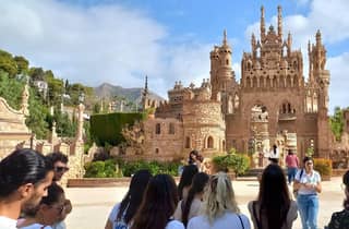 Benalmadena: Colomares Burg Tour mit Eintrittskarte