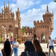 Benalmadena: Colomares Castle Tour with Entry Ticket