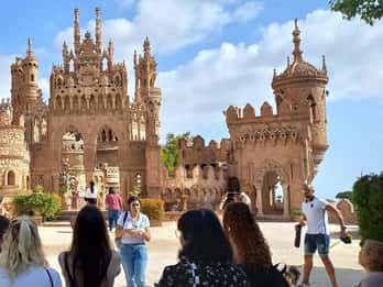 Benalmadena: Colomares Castle Tour with Entry Ticket