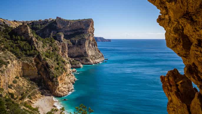 From Valencia: Cala del Moraig Hiking & Beach Trip