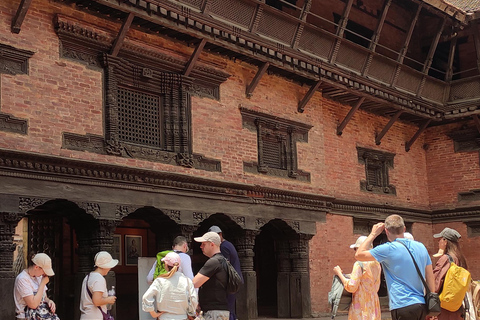 One-Day Private Vehicle Sightseeing Tour – 6 Points