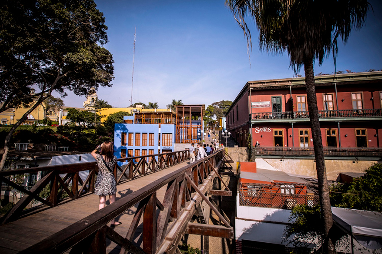 Lima: tour di mezza giornata al Barranco e al Tempio di PachacamacTour di Mezza Giornata del Barranco e del Tempio di Pachacamac