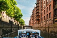 Hamburg, 1.5-Hour Harbor and Speicherstadt Day Cruise - Housity