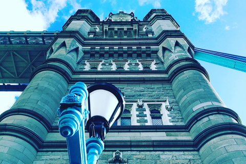 London: Private Intro Walk with a Local Guide