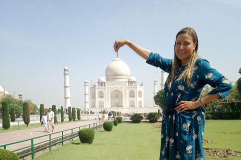 Agra: privétour Taj Mahal bij zonsopgang en zonsondergangTour met alleen auto en gids