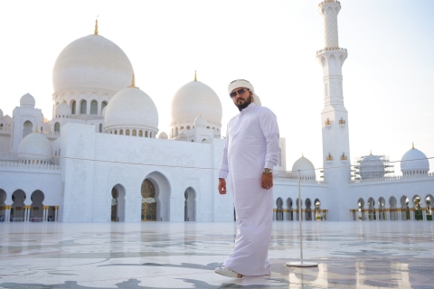 Desde Dubái: tour de un día a Abu Dabi con Louvre y MezquitaTour en grupo reducido en inglés