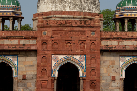 Delhi Unfiltered: Old & New Delhi Full Day Tour Full Day Tour with Sit-down Lunch (pl) 64172