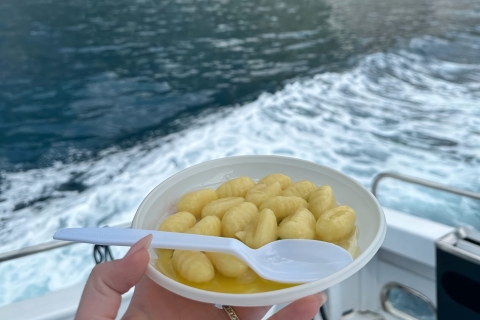 Costa Amalfitana en barco con aperitivo y parada para nadarOpción Estándar