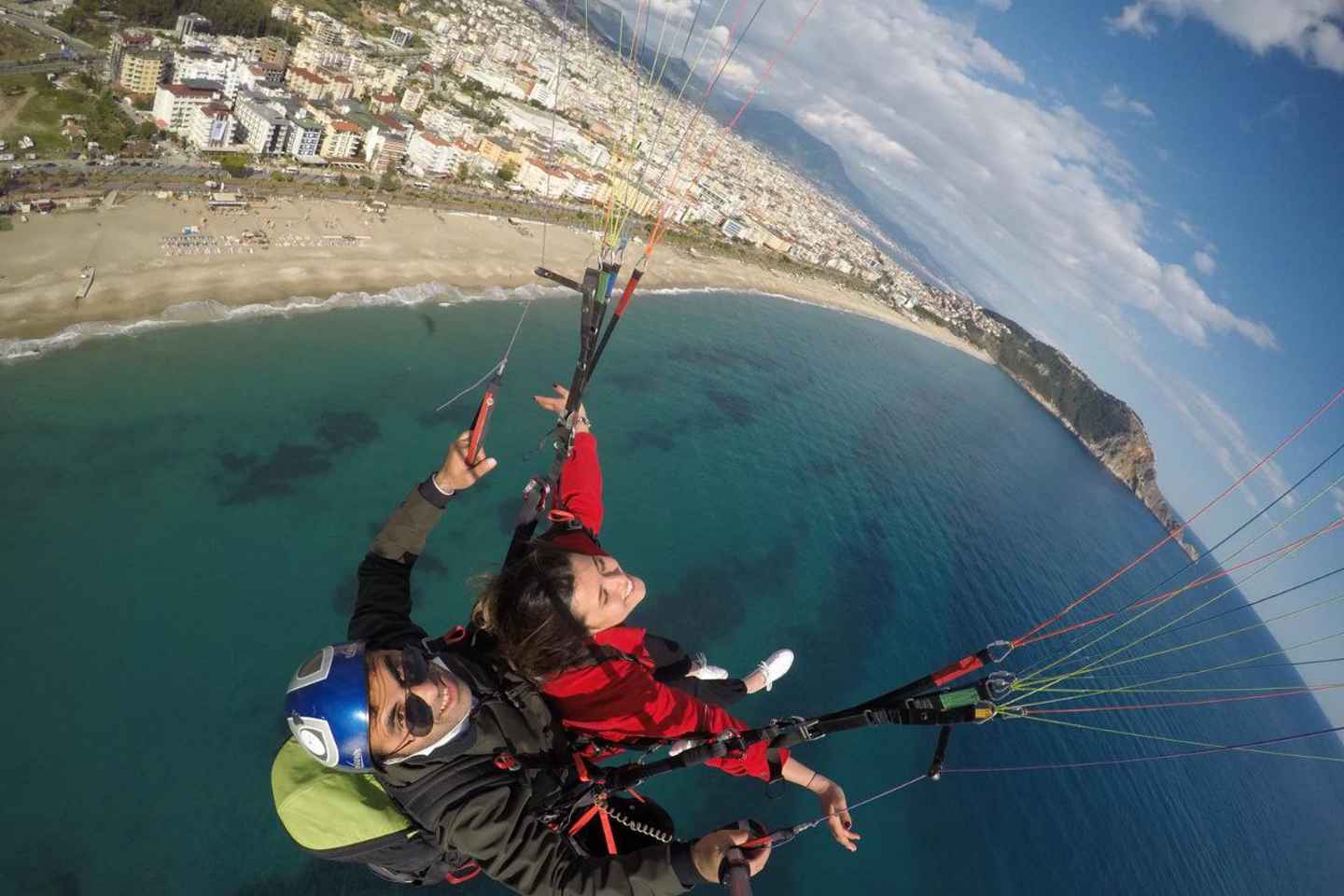 Alanya: Tandem Paragliding from 700m with Meeting or Pick Up