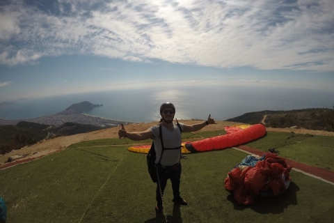 Alanya: tandem-paragliding vanaf 700 m met vergadering of pick-up700 m tandem-paragliding inclusief ophalen en afzetten