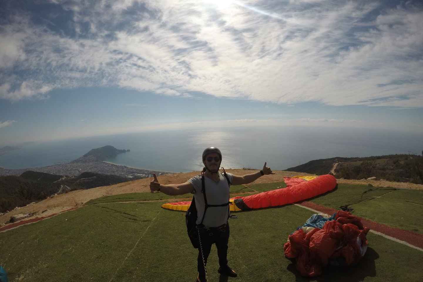 Alanya: Tandem Paragliding from 700m with Meeting or Pick Up