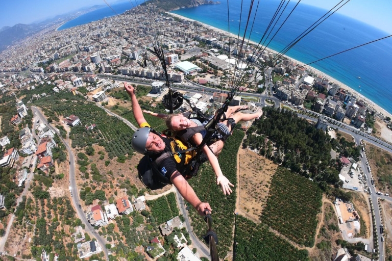 Antalya: Tandem-Gleitschirmfliegen in Alanya w/Pick von AntalyaTandem-Paragliding inklusive Abholung und Rücktransfer von Antalya