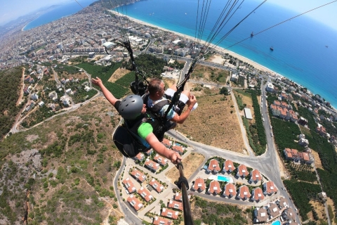 Alanya: Tandem Paragliding from 700m with Meeting or Pick Up Tandem Paragliding from 700m Without Pick Up