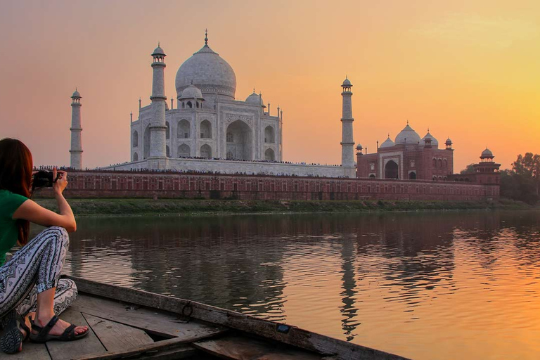 Tour dell&#039;alba del Taj Mahal da Delhi All InclusiveAuto privata + Guida + Biglietti d&#039;ingresso + Colazione e pranzo