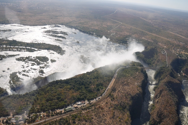 Victoriawatervallen: helikoptervluchtRondvlucht Victoria Falls 15 minuten