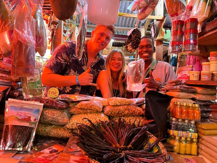 Private walking tour in stone town