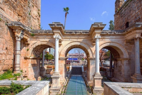 Antalya : visite d'une journée de la villeCascades quotidiennes et visite de la ville avec déjeuner