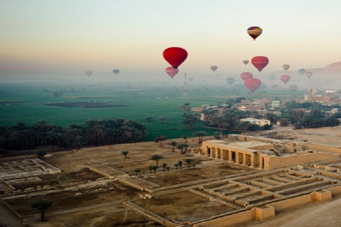 Luxor: Ballon, Quad Bike, Reiten, Feluke mit Mahlzeiten