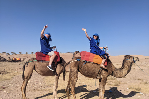 Giro in cammello al tramonto nel deserto di Agafay