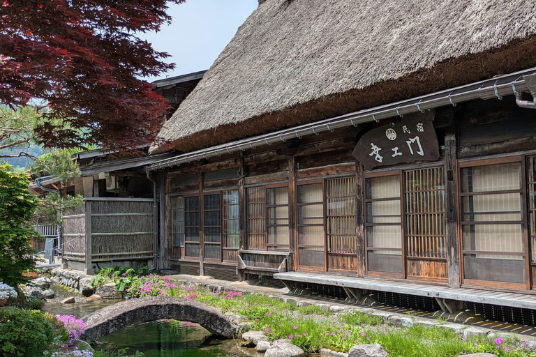 Tour di un giorno a Takayama, Shirakawa-go e KanazawaTakayama, Shirakawa-go &amp; Kanazawa Full-Day Tour