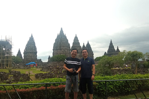 Yogyakarta: Borobudur Sonnenaufgang, Merapi Vulkan &amp; Prambanan