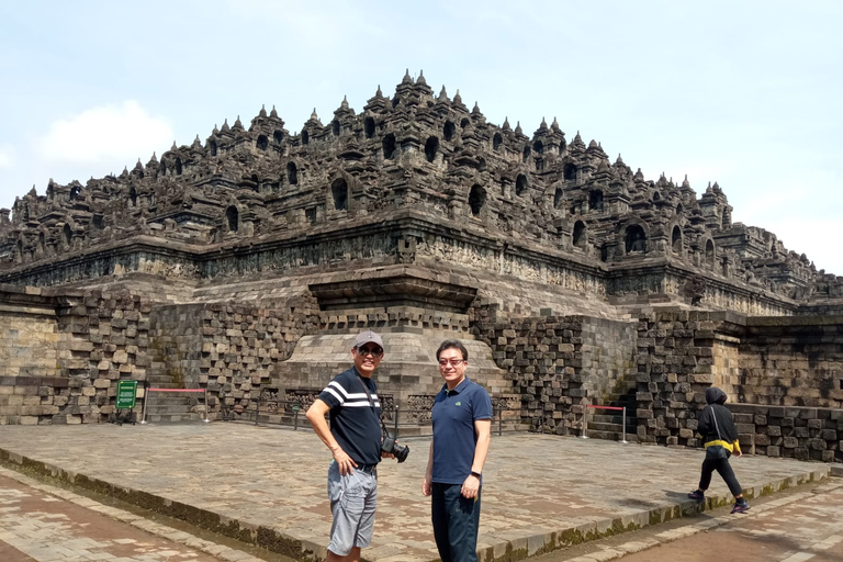 Yogyakarta : Lever de soleil sur Borobudur, volcan Merapi et Prambanan