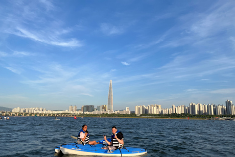 Kajakken en stand-up paddlesurfen in de rivier de HanStand Up Paddle Board (SUP) Les