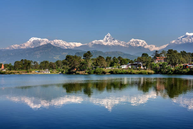 Mit dem Bus zu den sieben besten Touristenzielen in PokharaDie drei besten Reiseziele in Pokhara aufdecken