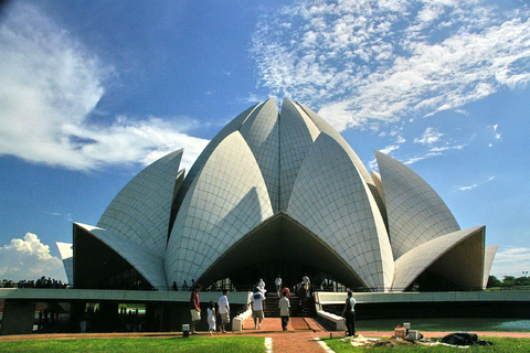 Delhi : Visite privée d'une journée de l'ancienne et de la nouvelle DelhiDelhi : Excursion privée tout compris d'une journée dans la vieille ville et à New Delhi