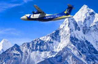 Kathmandu: Everest Bergflug mit privaten Transfers
