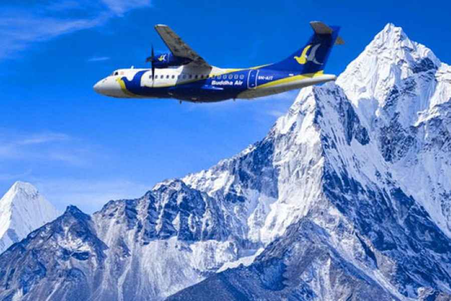 Kathmandu: Everest Bergflug mit privaten Transfers