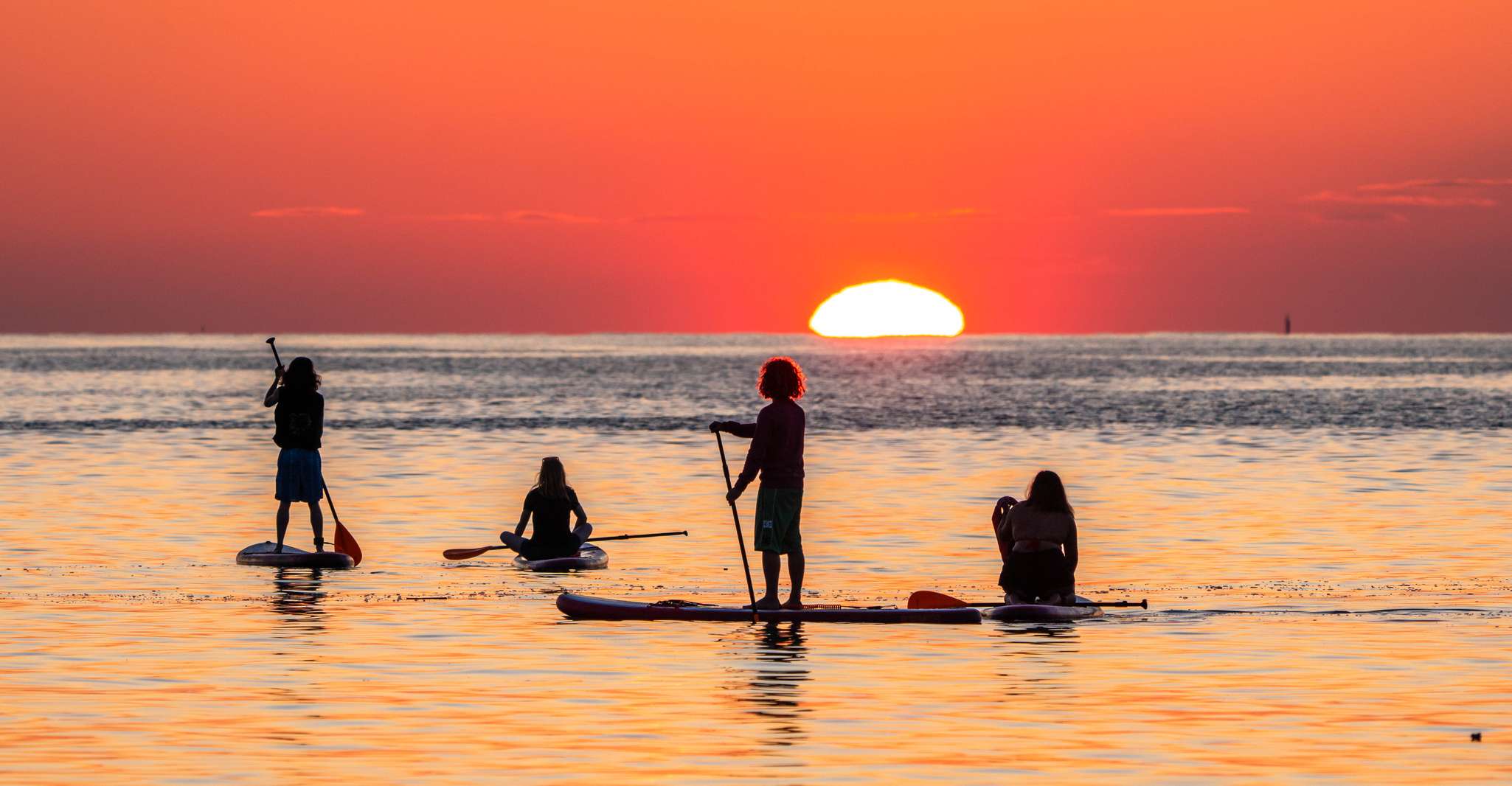 Barcelona: Sunrise Paddleboarding with Instructor and Photos photo 6