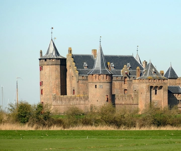 Private Royal Tour : Paleis Het Loo and Muiderslot castle