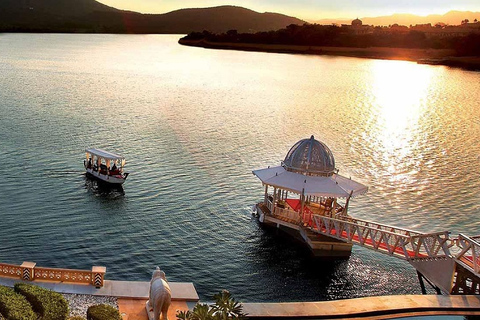 From Jaipur: Jaipur Udaipur Tour Package