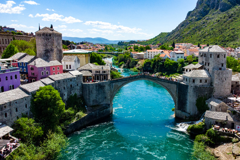 Desde Split y Trogir: Excursión a Mostar con las cascadas de KravicaDesde Trogir: Excursión a Mostar con las cascadas de Kravica