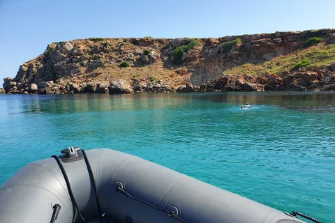 Fornells : Excursion en bateau vers les criques et les plages avec plongée en apnée